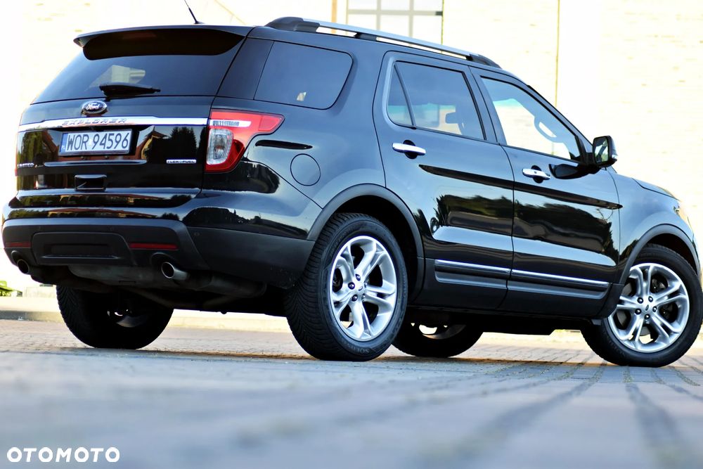 Ford Explorer - 29