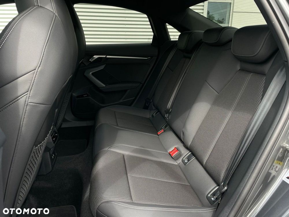 Audi S3 Limousine - 11