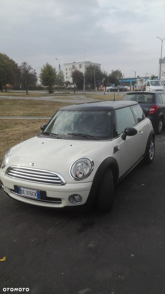 MINI Cooper 50 Camden - 2