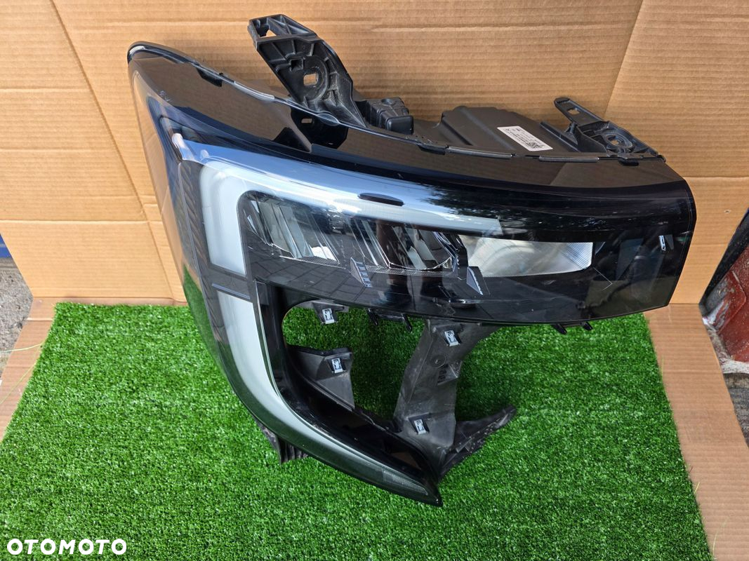 LAMPA PRAWA FULL LED RENAULT MASTER IV 4 2024 -> ORGINAŁ V 5 - 3