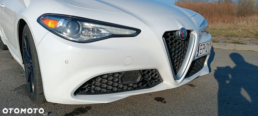 Alfa Romeo Giulia - 4