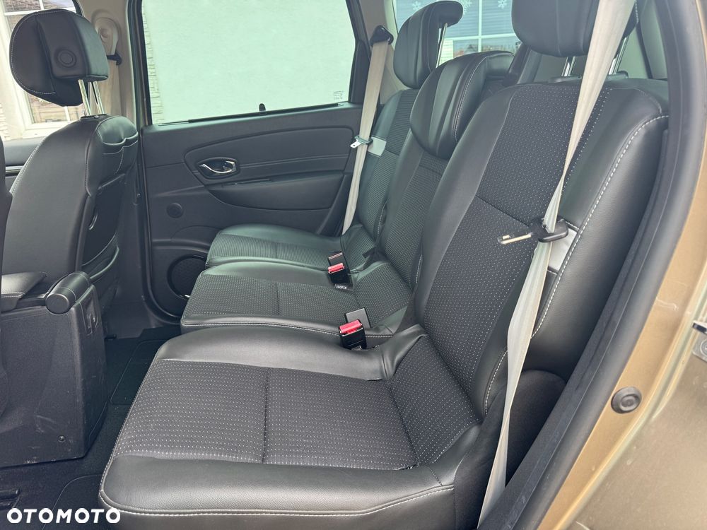 Renault Scenic dCi 160 FAP Luxe - 11