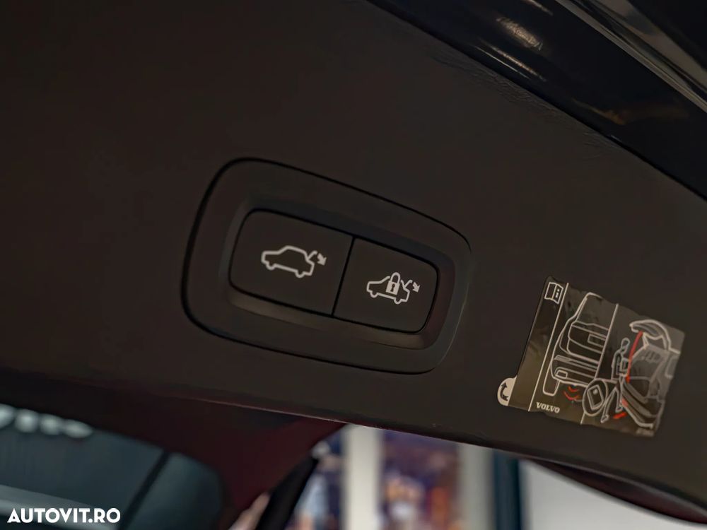 Volvo XC 40 T4 Recharge DKG Inscription - 33