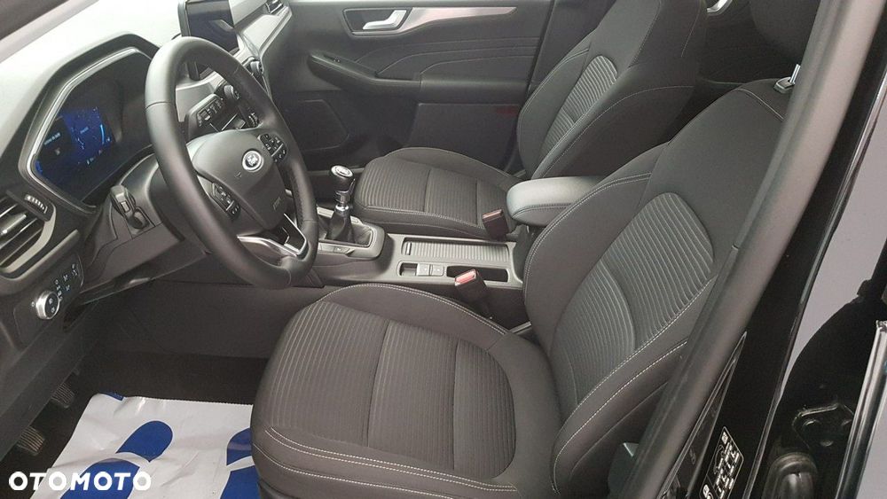 Ford Kuga - 21