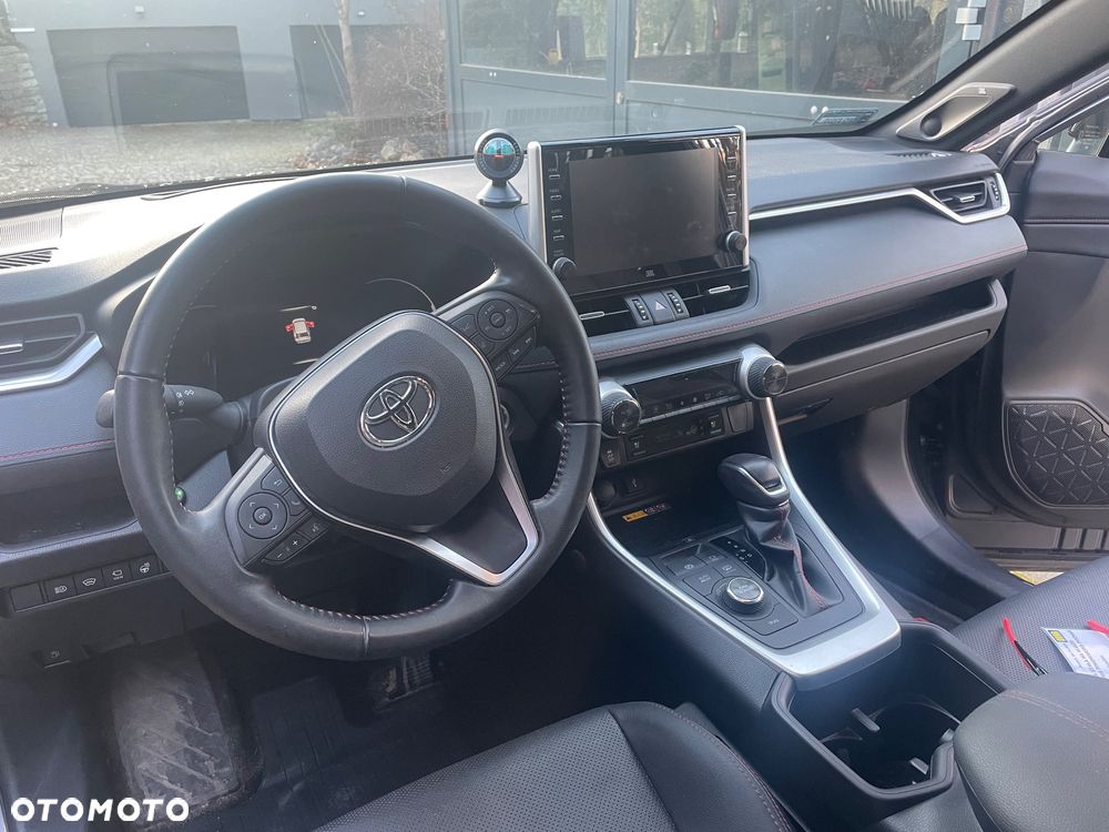 Toyota RAV4 - 13