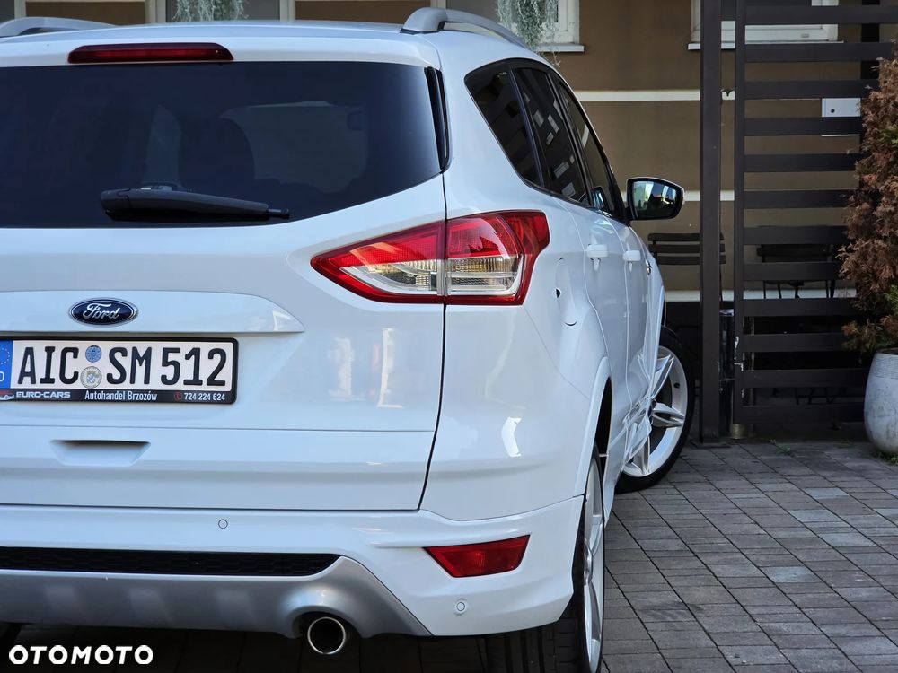 Ford Kuga 2.0 TDCi 2x4 ST-Line - 29