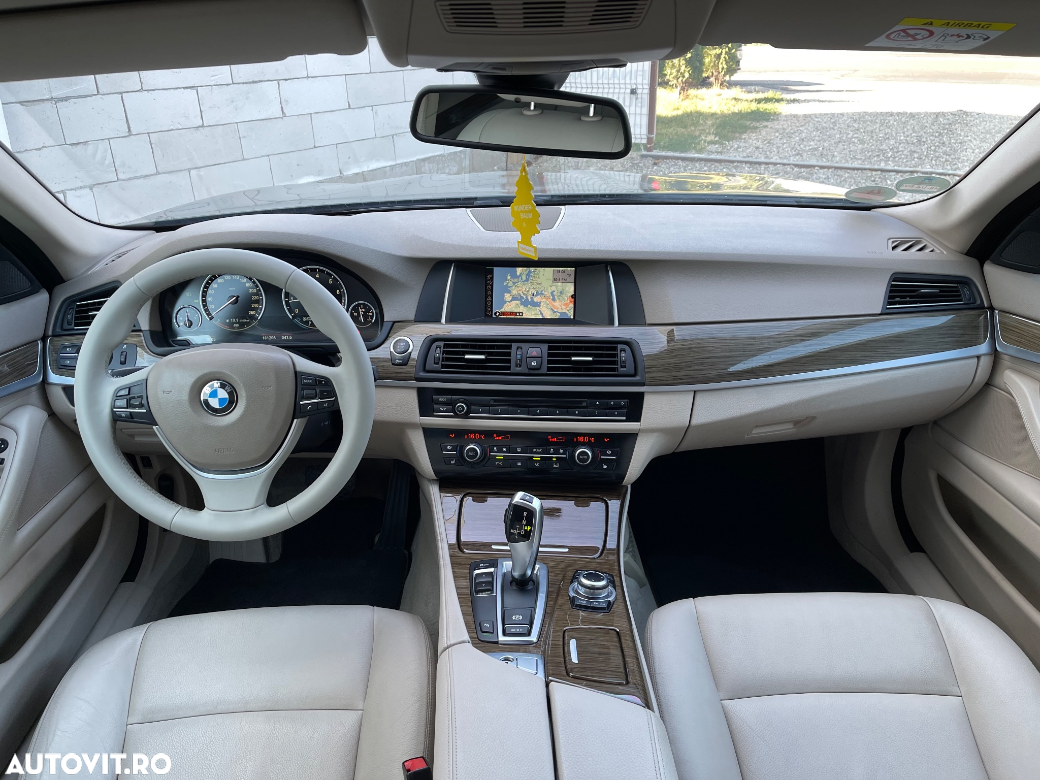 BMW Seria 5 528i Sport-Aut. Modern Line - 2