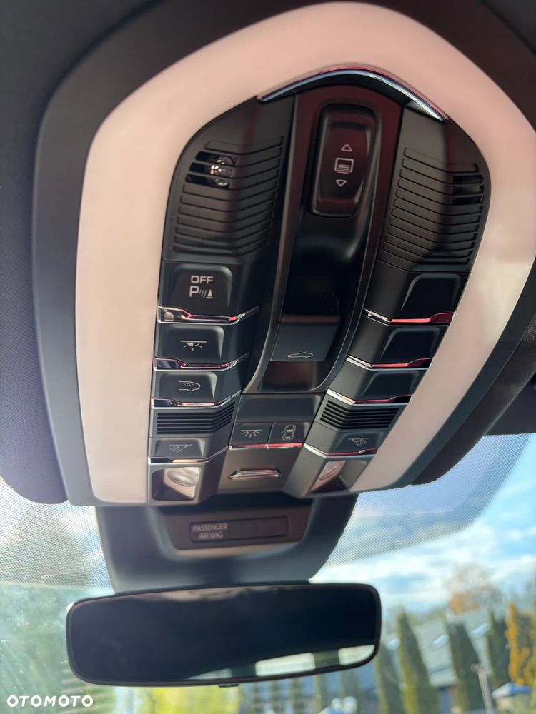 Porsche Macan ver-s - 34