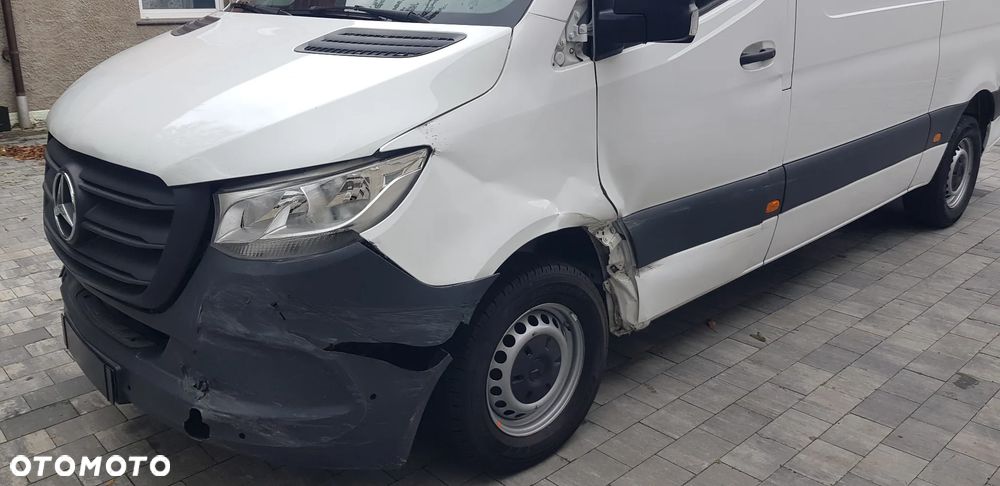 Mercedes-Benz Sprinter - 13