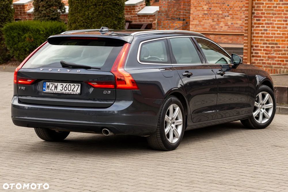 Volvo V90 D3 Momentum - 17