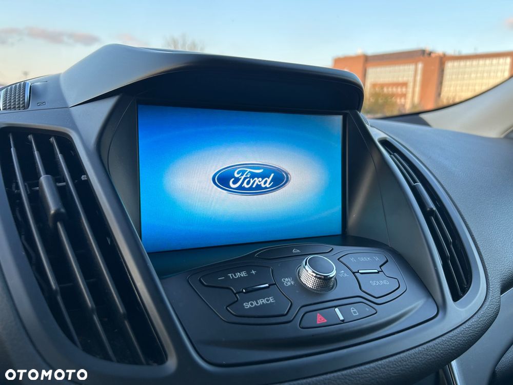 Ford Kuga 1.5 EcoBoost 2x4 Individual - 9