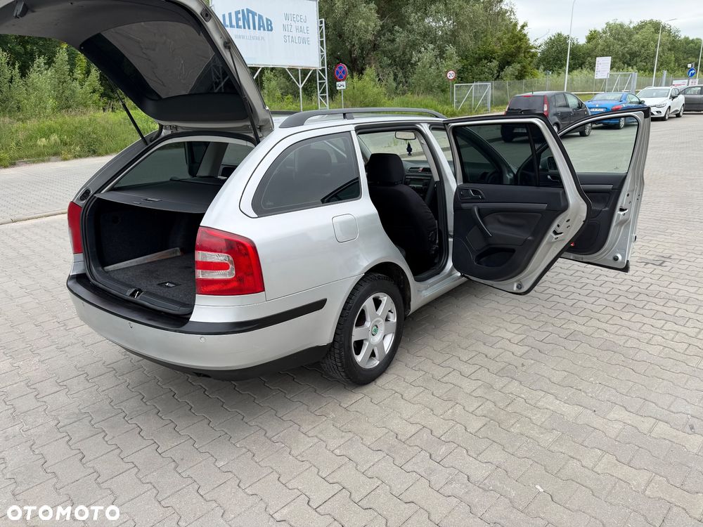 Skoda Octavia 2.0 TDI DPF Ambiente - 11