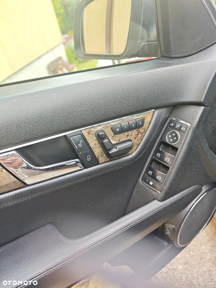 Mercedes-Benz Klasa C 320 CDI Avantgarde 4-Matic - 7