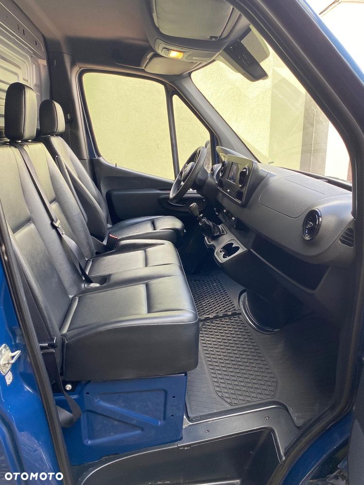 Mercedes-Benz Sprinter - 8