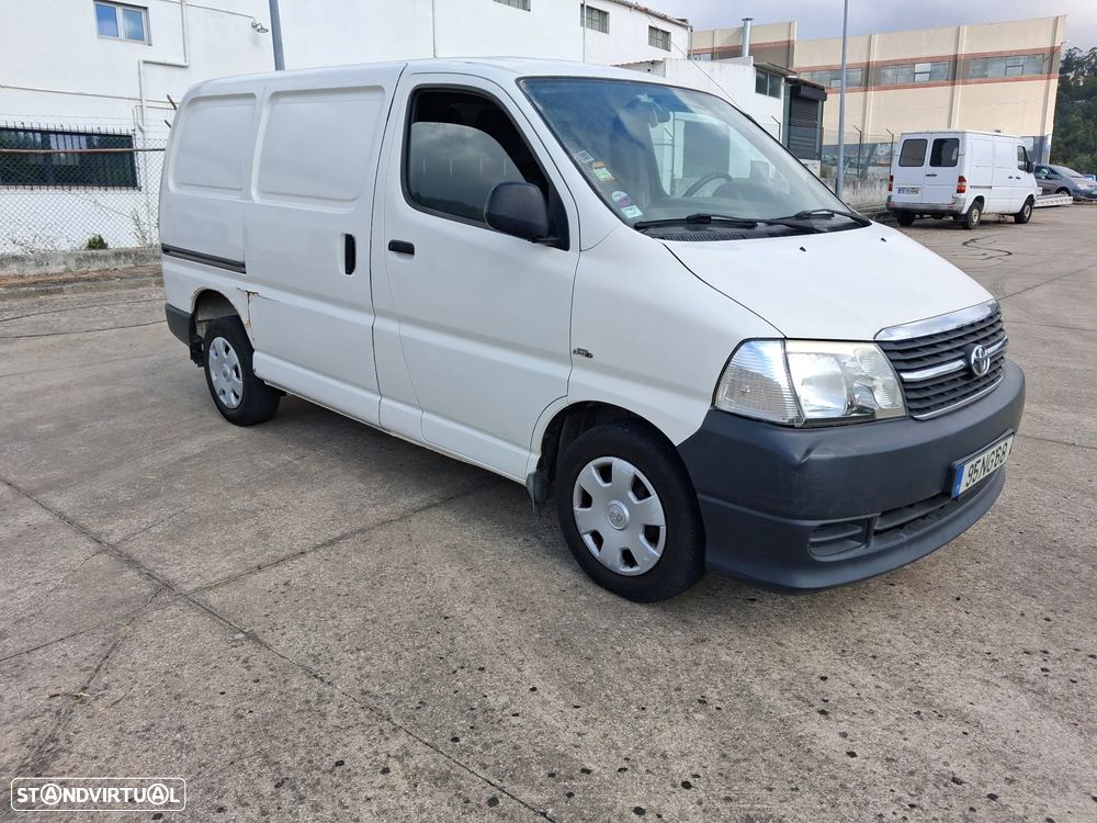Toyota HiAce 2.5 D-4D Service 2.8T AC - 1