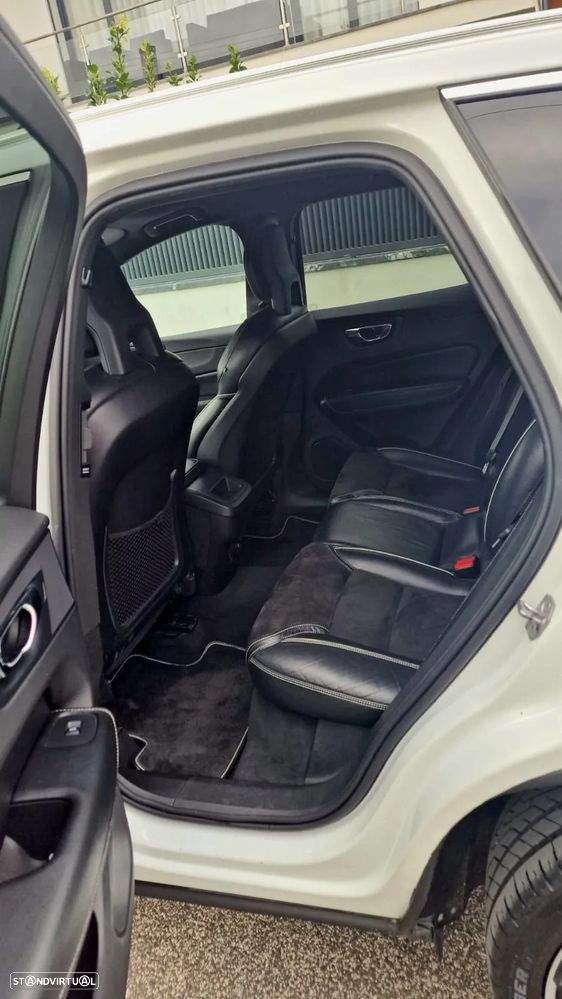 Volvo XC 60 2.0 D4 R-Design AWD Geartronic - 5
