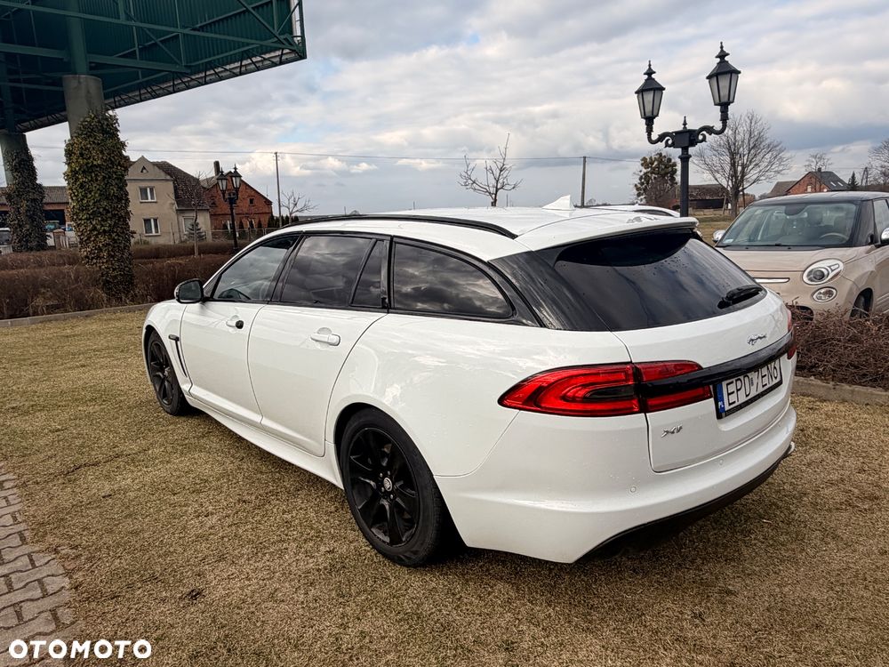 Jaguar XF 2.2 D Premium Luxury - 10