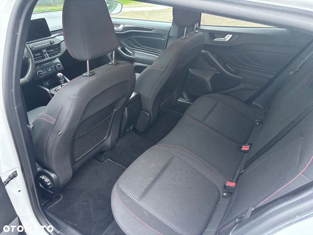 Ford Focus 1.5 EcoBlue Start-Stopp-System ST-LINE VIGNALE - 23