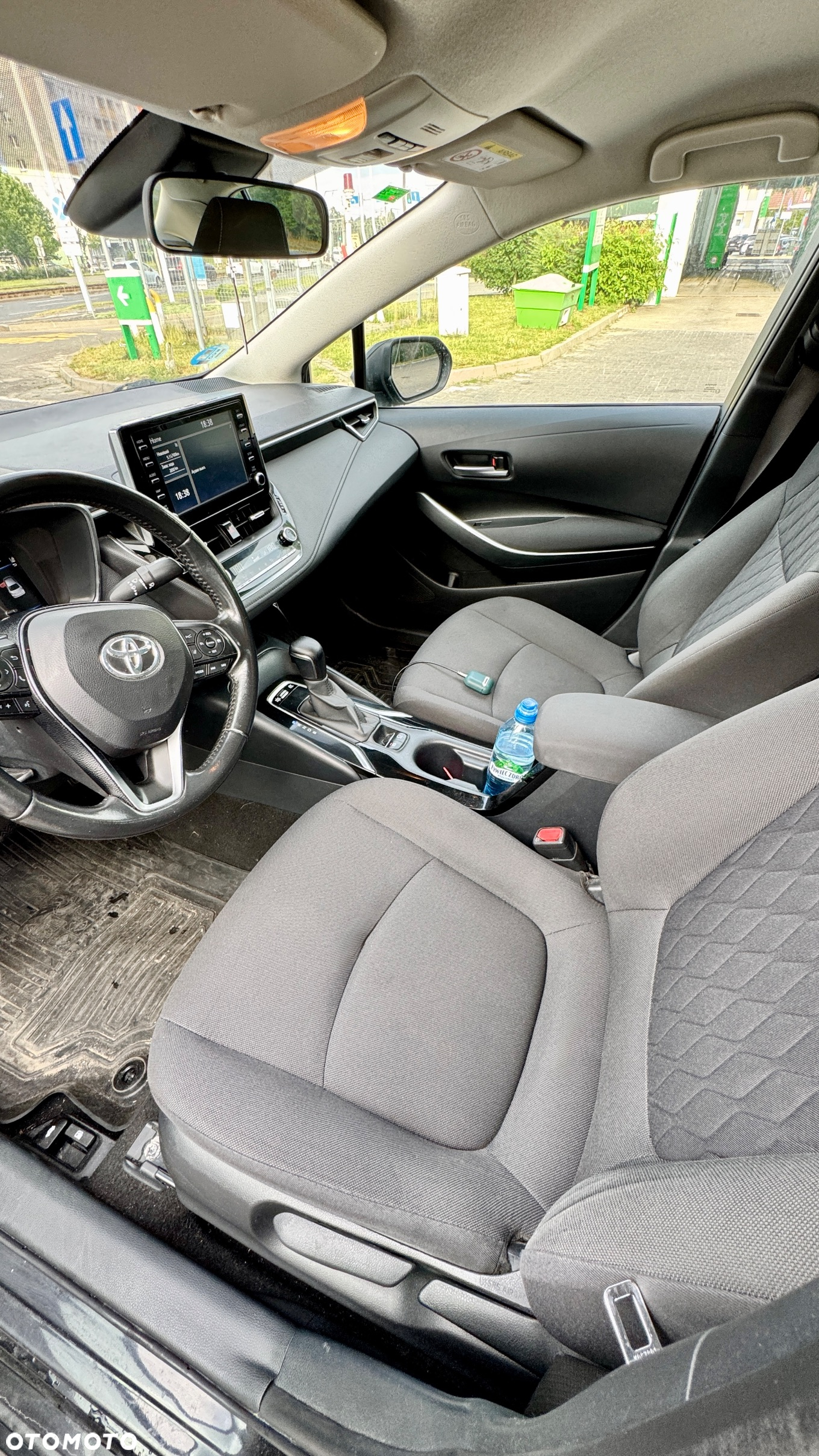 Toyota Corolla 1.8 Hybrid Active - 12