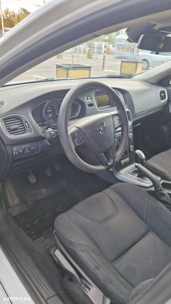 Volvo V40 D2 ECO Kinetic - 13