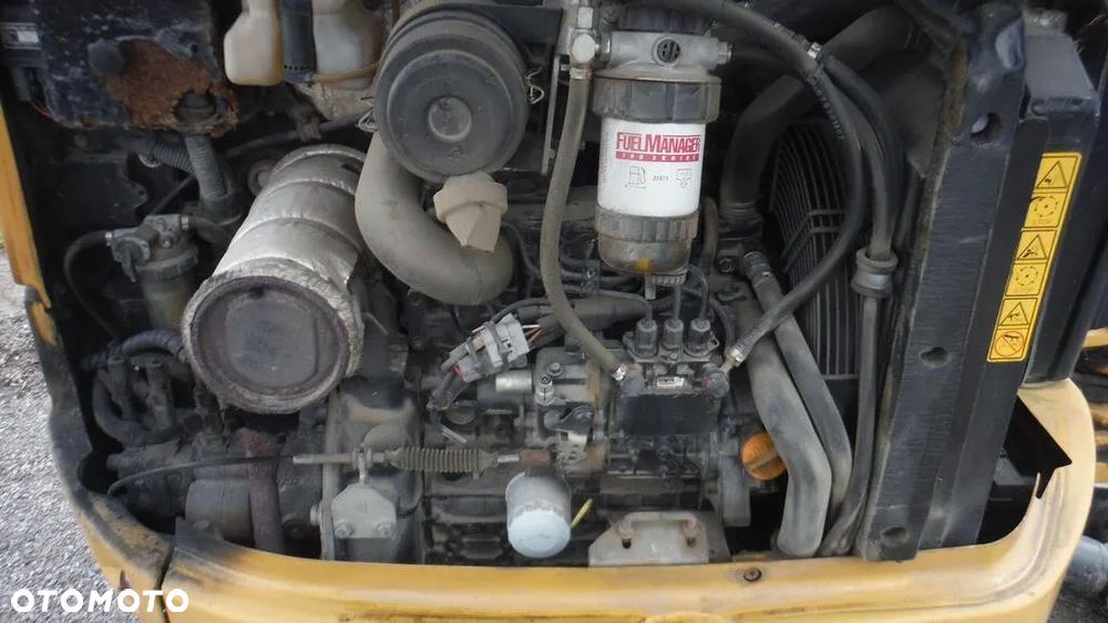 Yanmar Vio 26-6 - 11