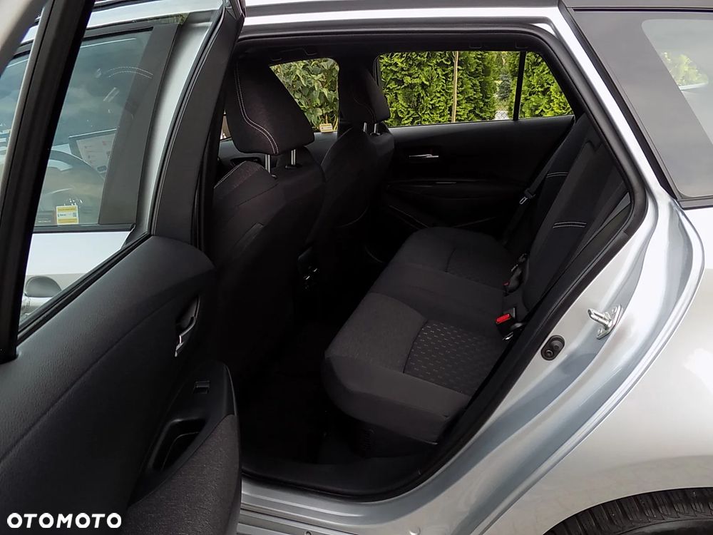 Toyota Corolla 1.8 Hybrid Comfort - 35