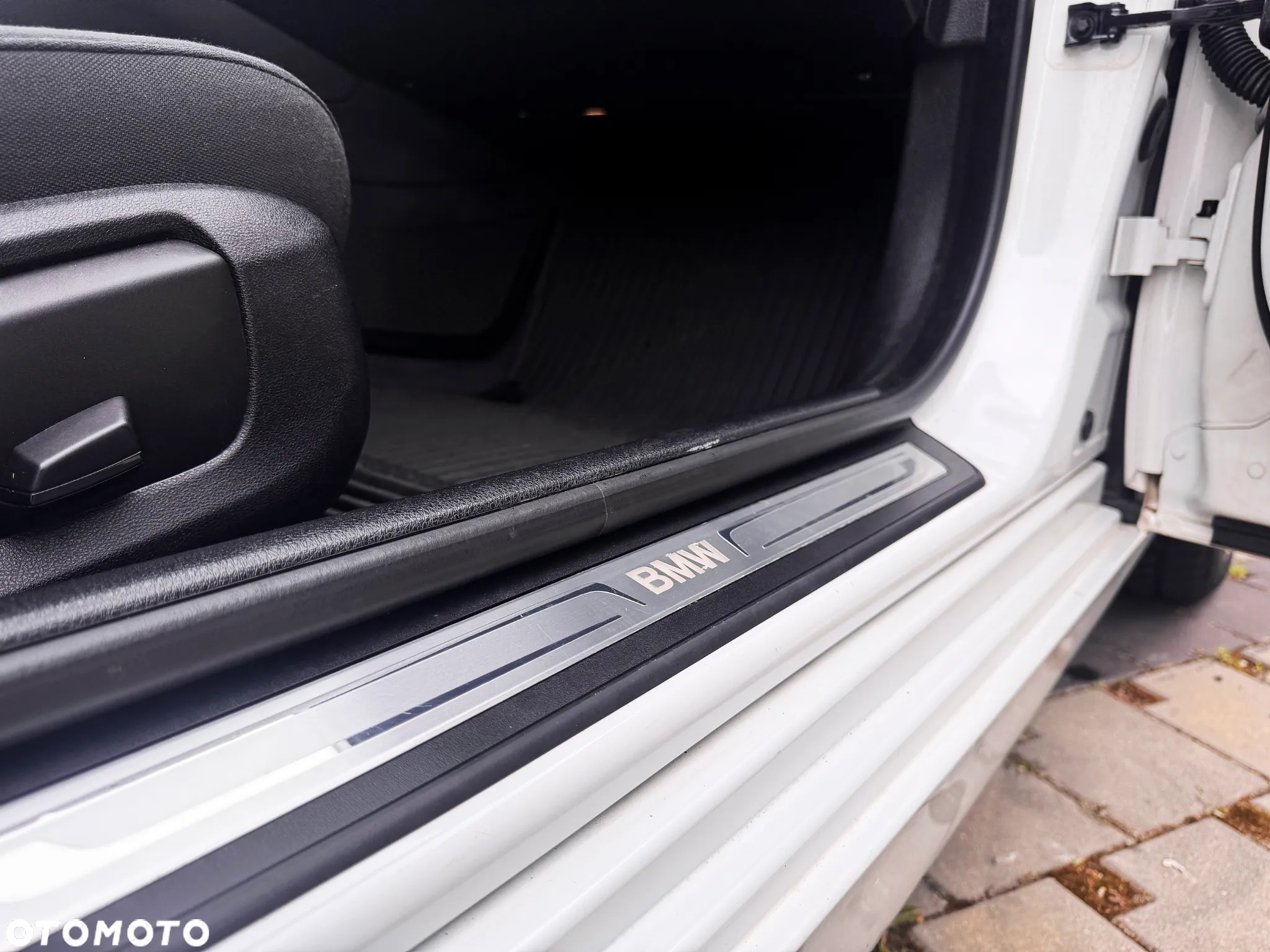 BMW Seria 5 520d xDrive Modern Line - 23