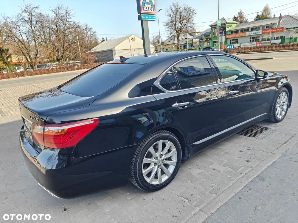 Lexus LS - 25