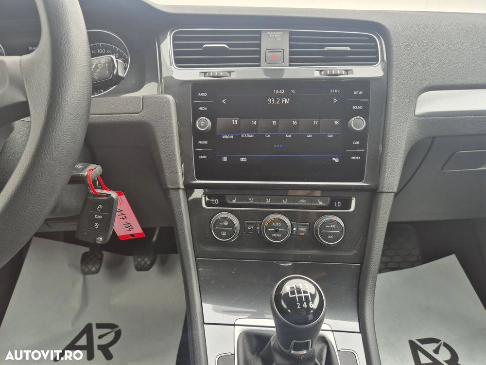Volkswagen Golf 1.0 TSI Trendline - 16