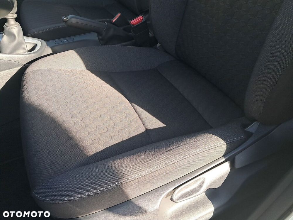 Toyota Yaris 1.5 Comfort - 13