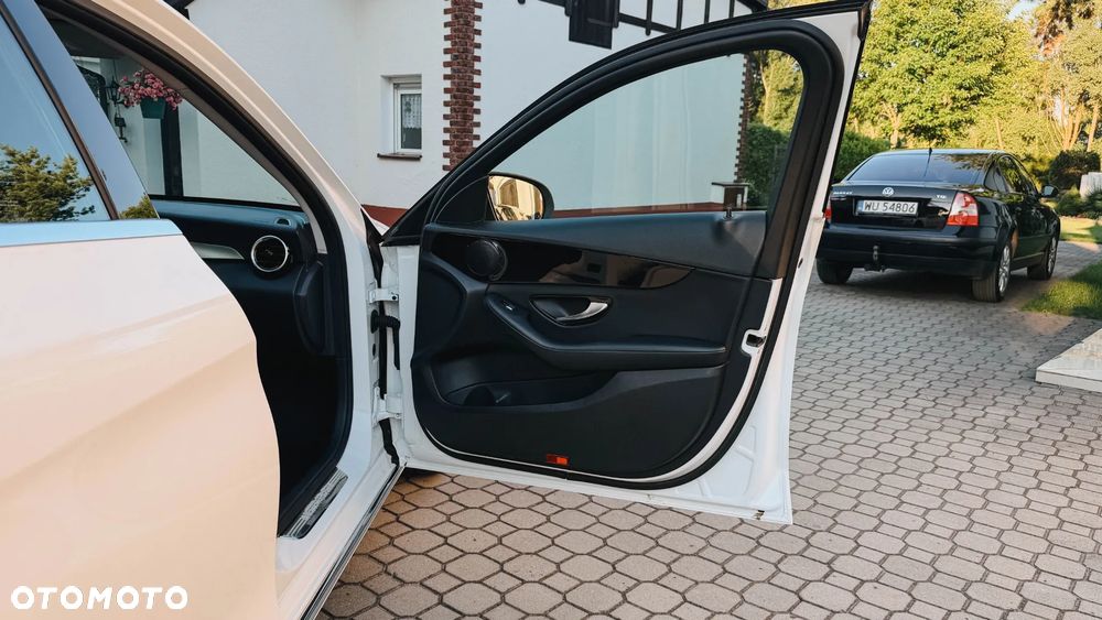 Mercedes-Benz Klasa C 200 4-Matic 7G-TRONIC - 22