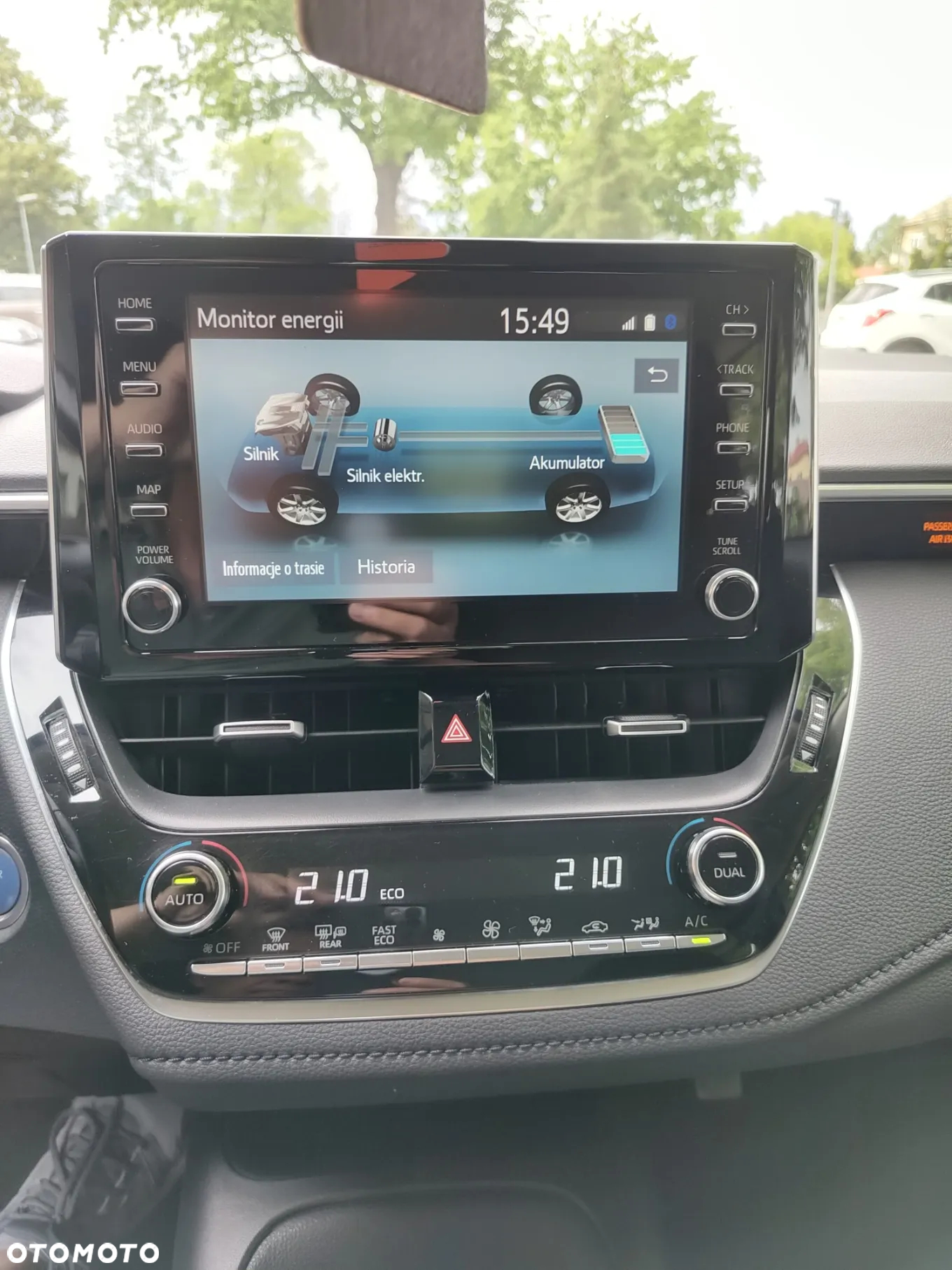Toyota Corolla 1.8 Hybrid Comfort - 17