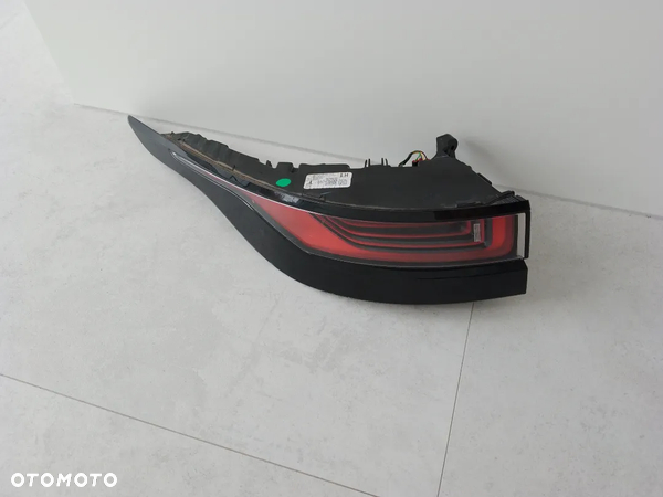 LAND ROVER EVOQUE LIFT K8D2-13405 LAMPA TYLNA TYL