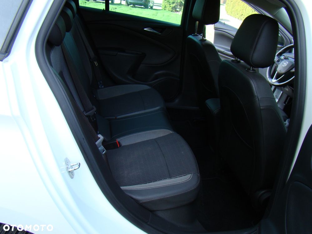 Opel Astra 1.2 Turbo Start/Stop Business Edition - 20