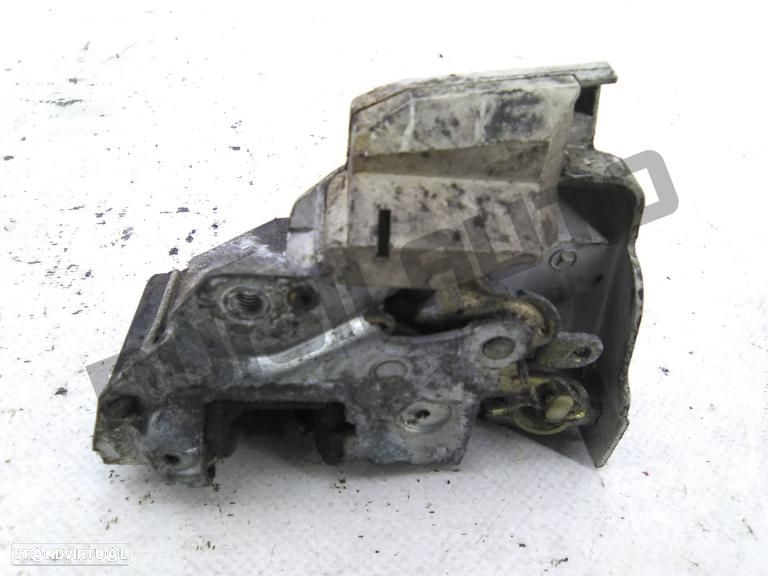Fechadura Porta Frente Direita  Mercedes W201 (190) [1982_1993] - 3