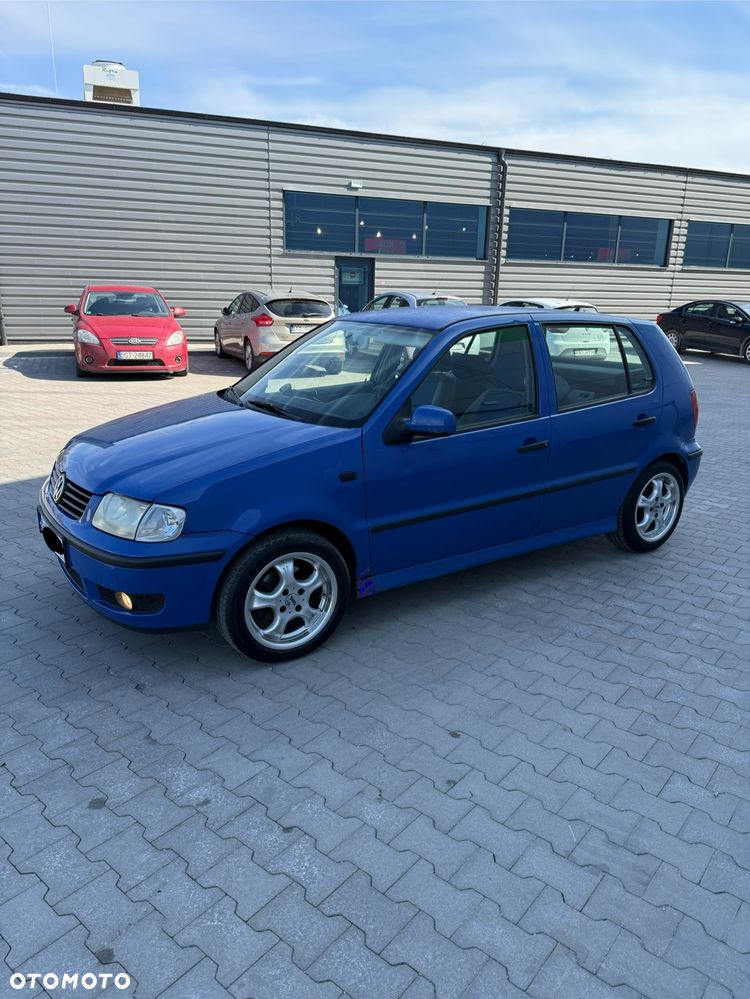 Volkswagen Polo 1.4 16V Trendline - 10