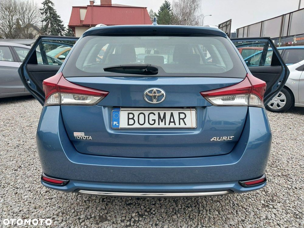 Toyota Auris 1.6 Premium - 9