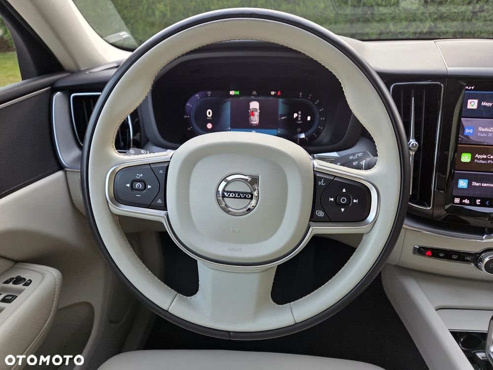 Volvo XC 60 B4 B Geartronic Momentum Pro - 34
