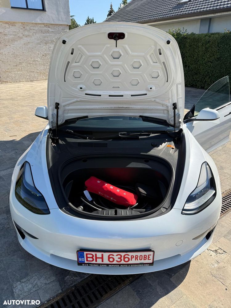 Tesla Model 3 - 13