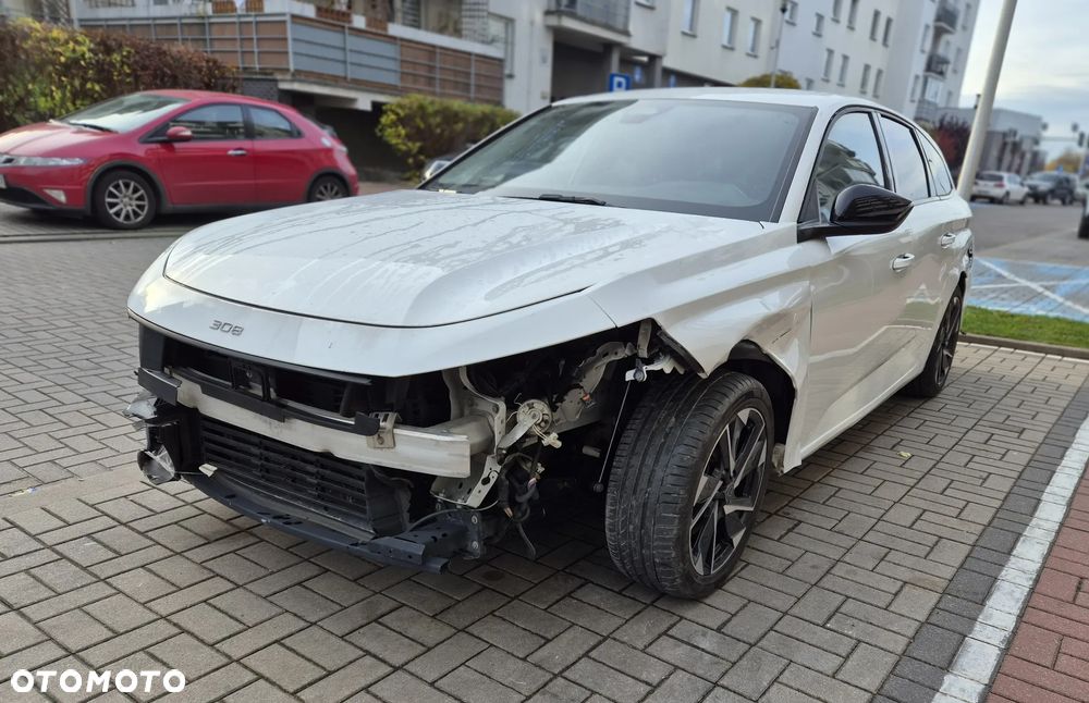 Peugeot 308 1.2 PureTech Allure Pack S&S EAT8 - 11