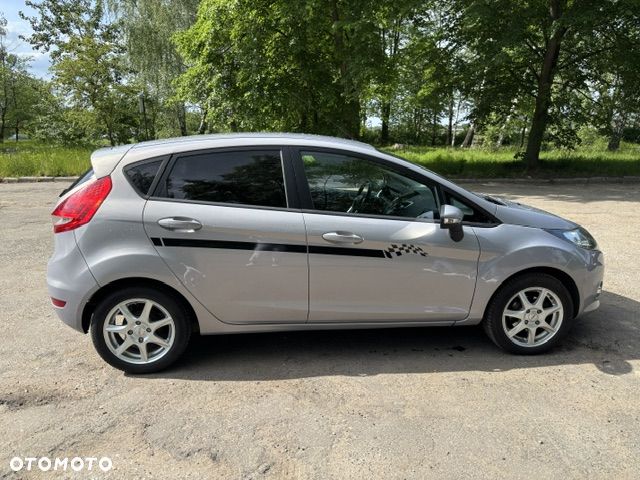 Ford Fiesta - 2