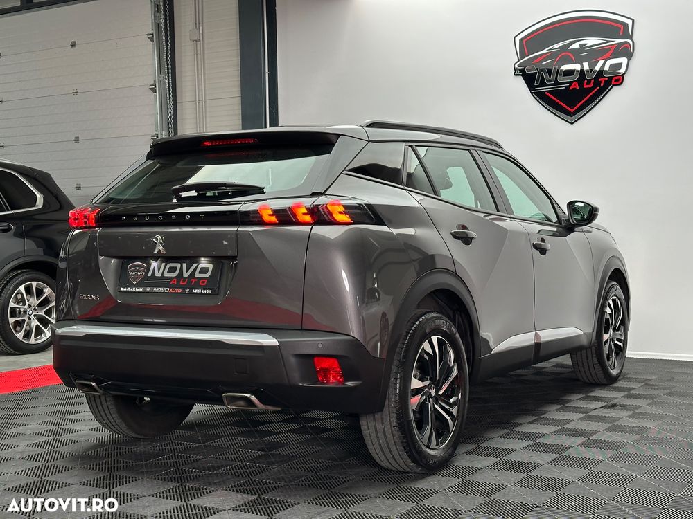 Peugeot 2008 1.2 PureTech Turbo S&S Allure - 4