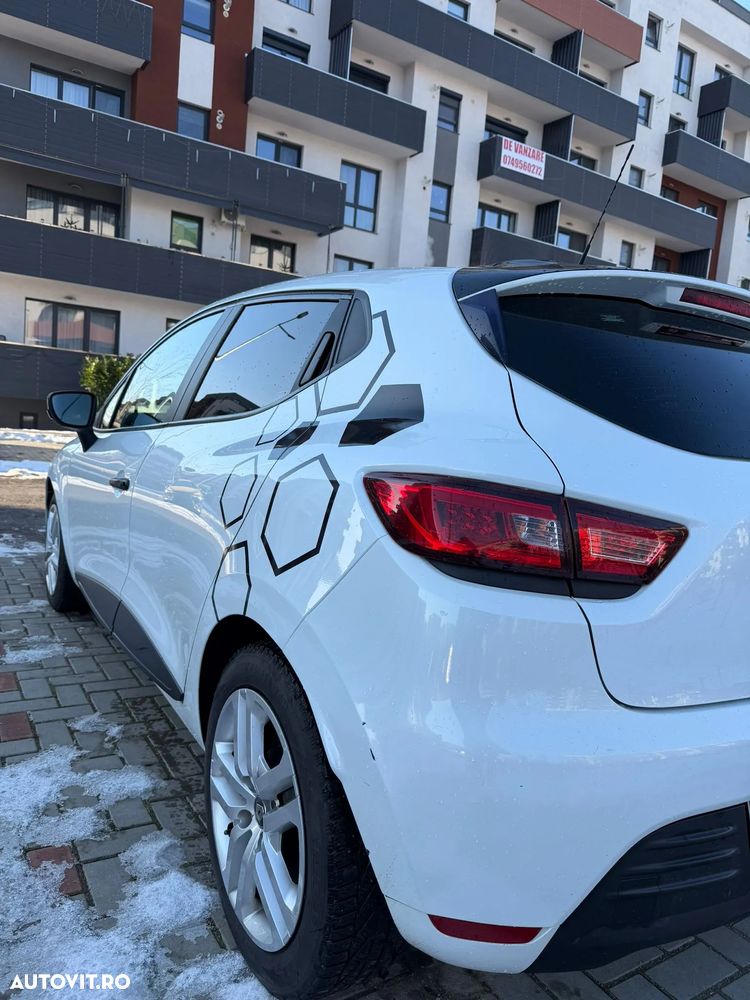 Renault Clio 1.2 Life EVO - 10