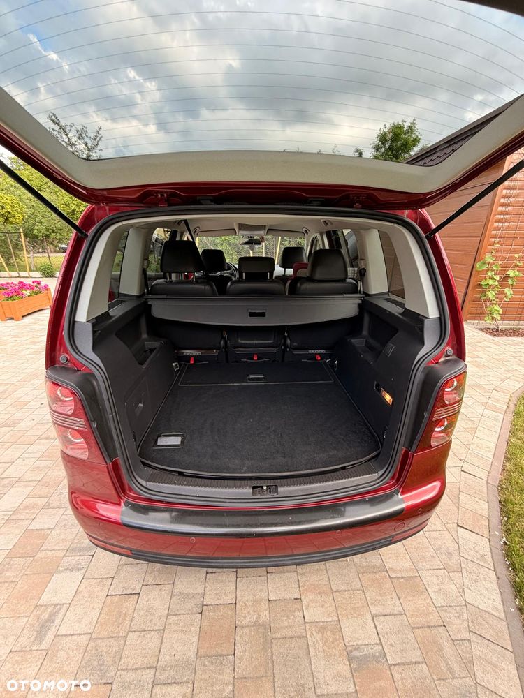 Volkswagen Touran 1.4 TSI Highline - 27