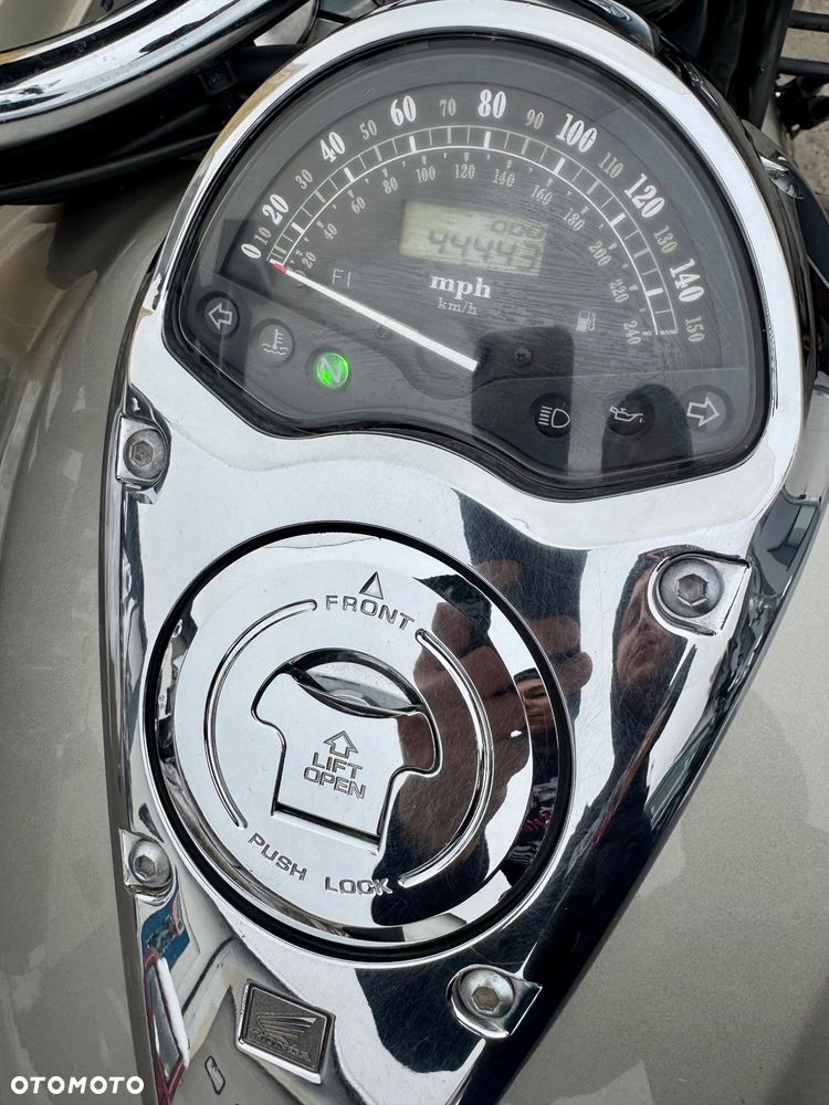Honda VTX - 12