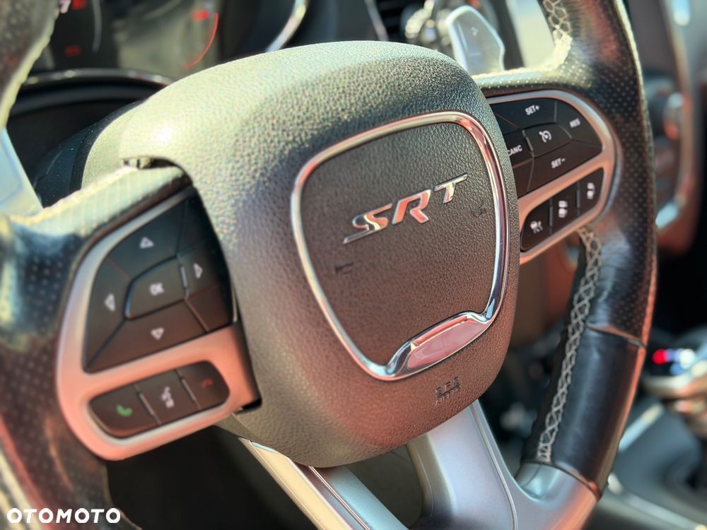 Dodge Durango 6.4 SRT - 37