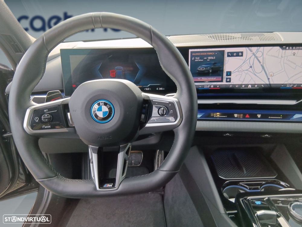 BMW i5 eDrive40 Pack Desportivo M - 13