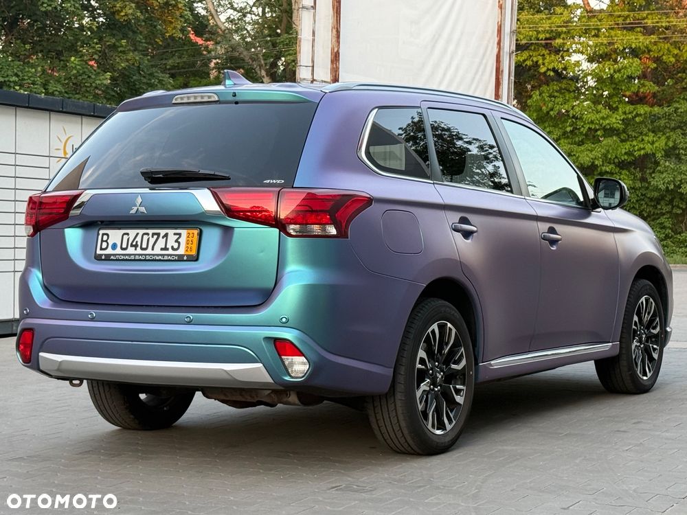 Mitsubishi Outlander 2.0 4WD Top - 6