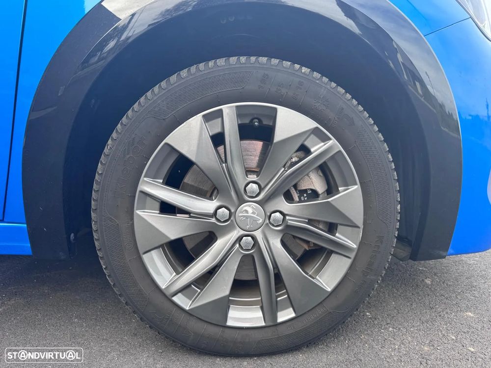 Peugeot e-208 Allure Pack - 9