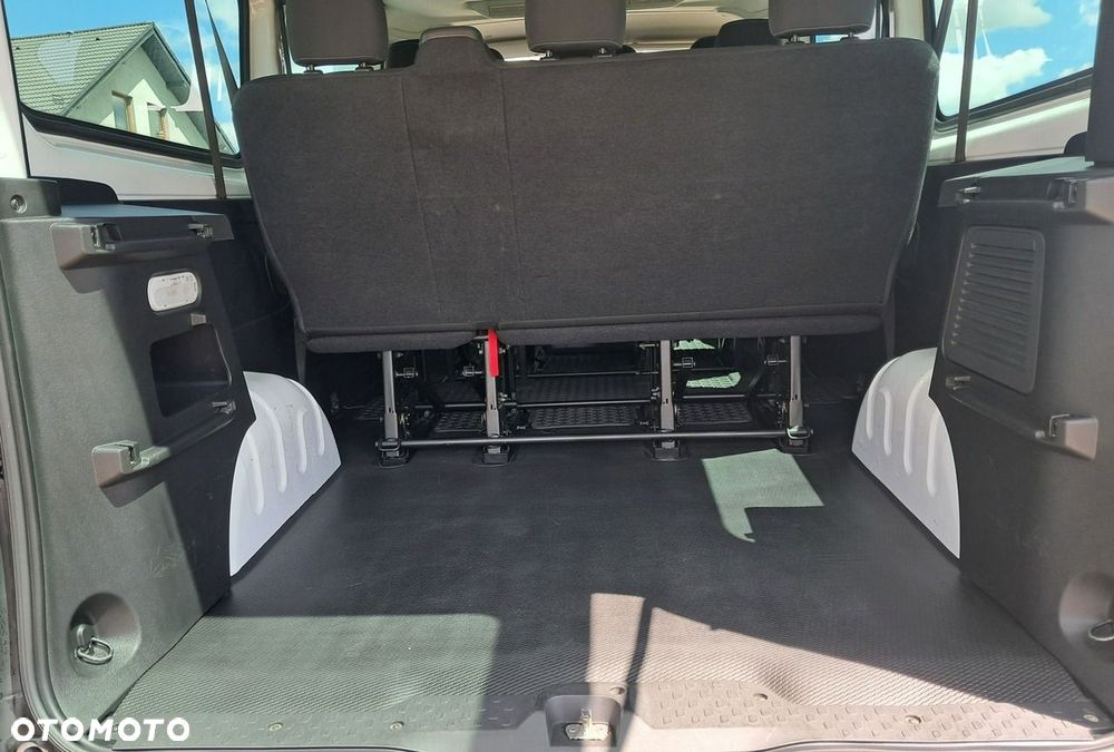 Opel Vivaro - 14
